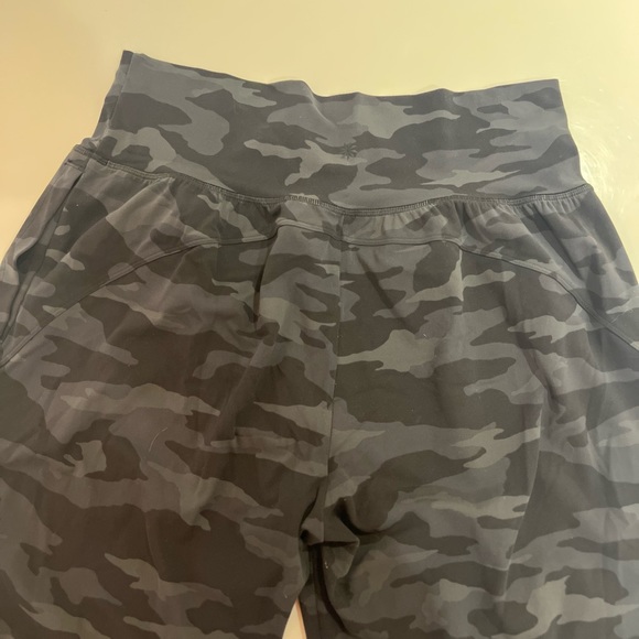 Athleta Camo Print Joggers - Picture 4 of 7